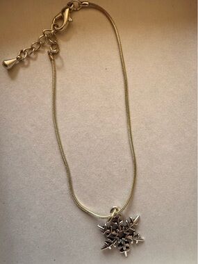 Silver Snowflake Pendant Bracelet- Women's Jewelry